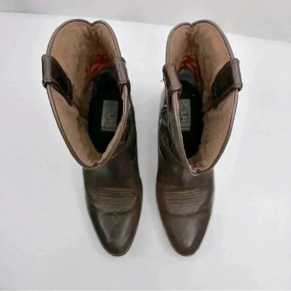 Ariat Unisex-Child Heritage Western Boot in Distressed Brown Leather US Size 5.5 - Picture 5 of 15